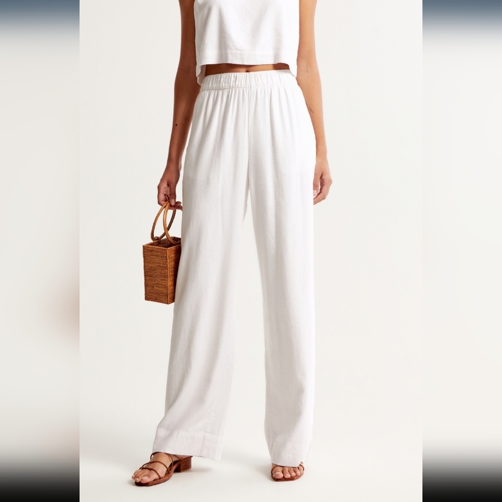 Linen-Blend Pull-On Pant